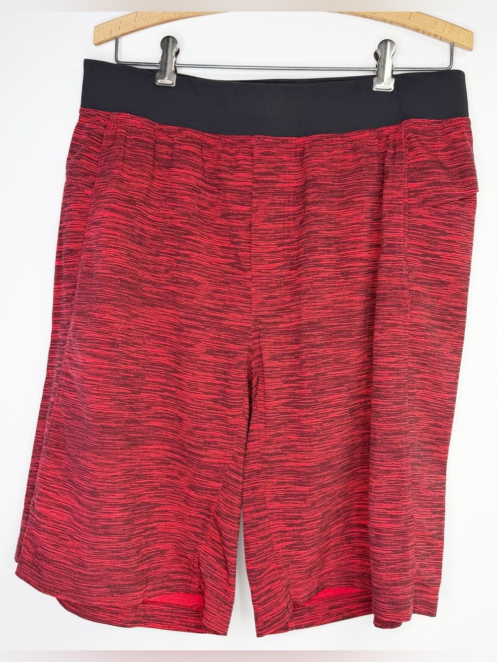 Lululemon Men’s Red and Black Athletic Shorts Size large